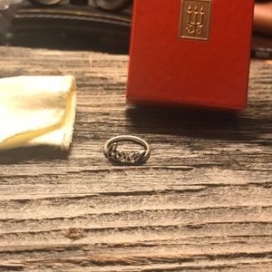 LIKE NEW JAMES AVERY SILVER LOVE RING!!